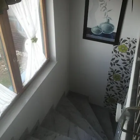 Andrea Apartment *
